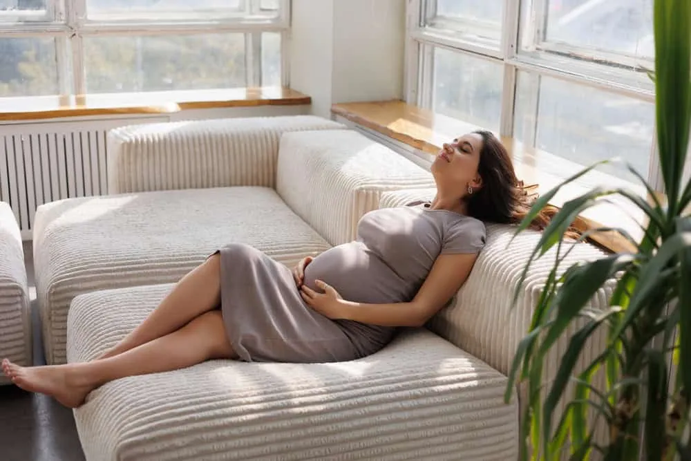 Mẹ mang thai 27 tuần