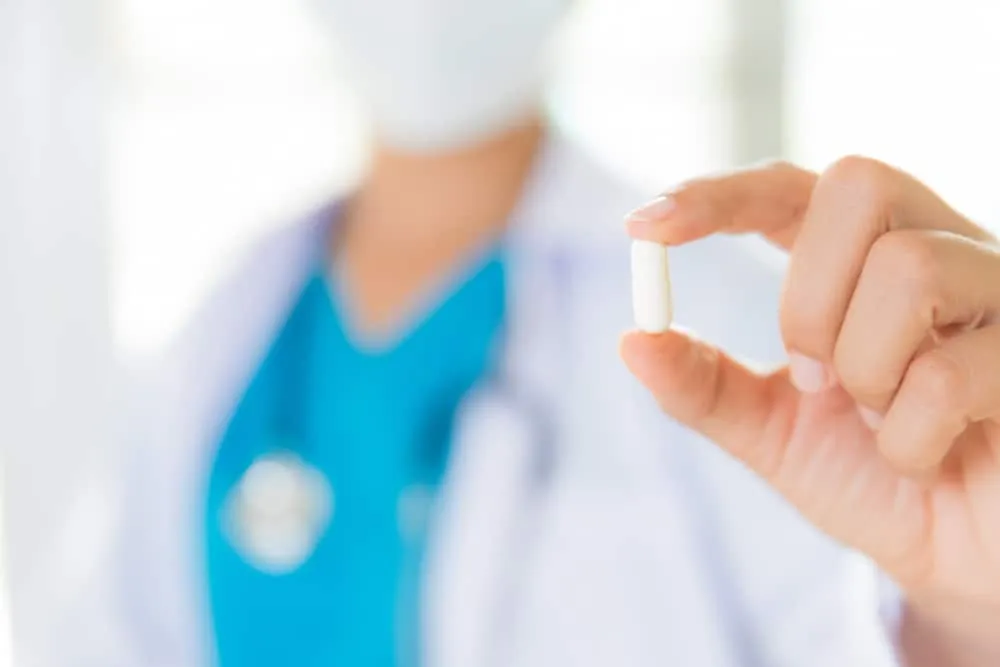 Tương tác thuốc cefadroxil là thuốc gì