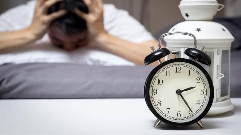 Cafein có thể gây tác dụng phụ rối loạn giấc ngủ