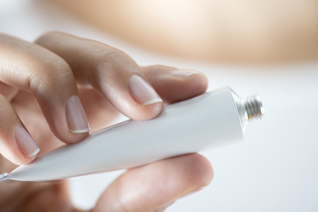 cẩn trọng khi dùng thuốc terbinafine