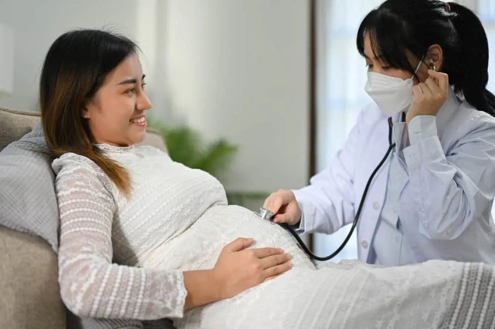 vỡ nước ối cần làm gì