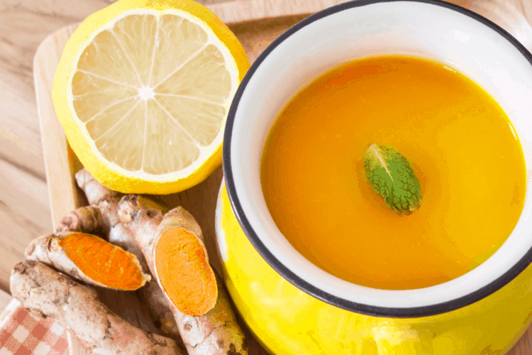 Mặt nạ từ nghệ và chanh