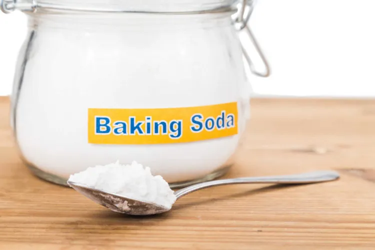 baking-soda-thay-the-nuoc-tay-trang