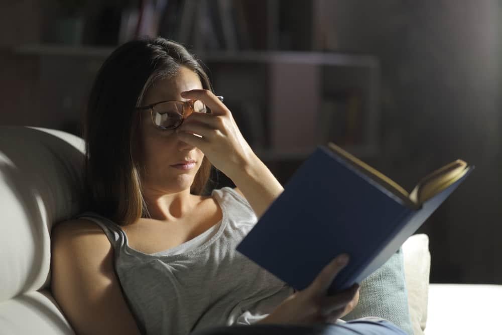 Nguyên nhân gây các tật khúc xạ mắt