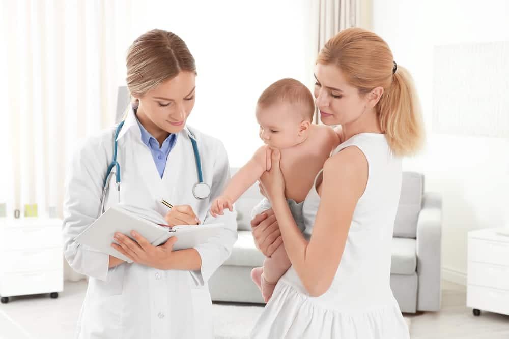 tham khảo ý kiến bác sĩ khi cho trẻ ăn bắp cải