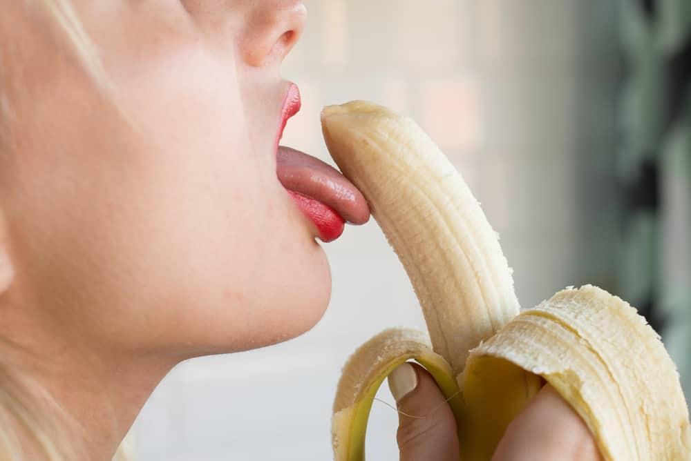 Khi nữ oral sex cho nam