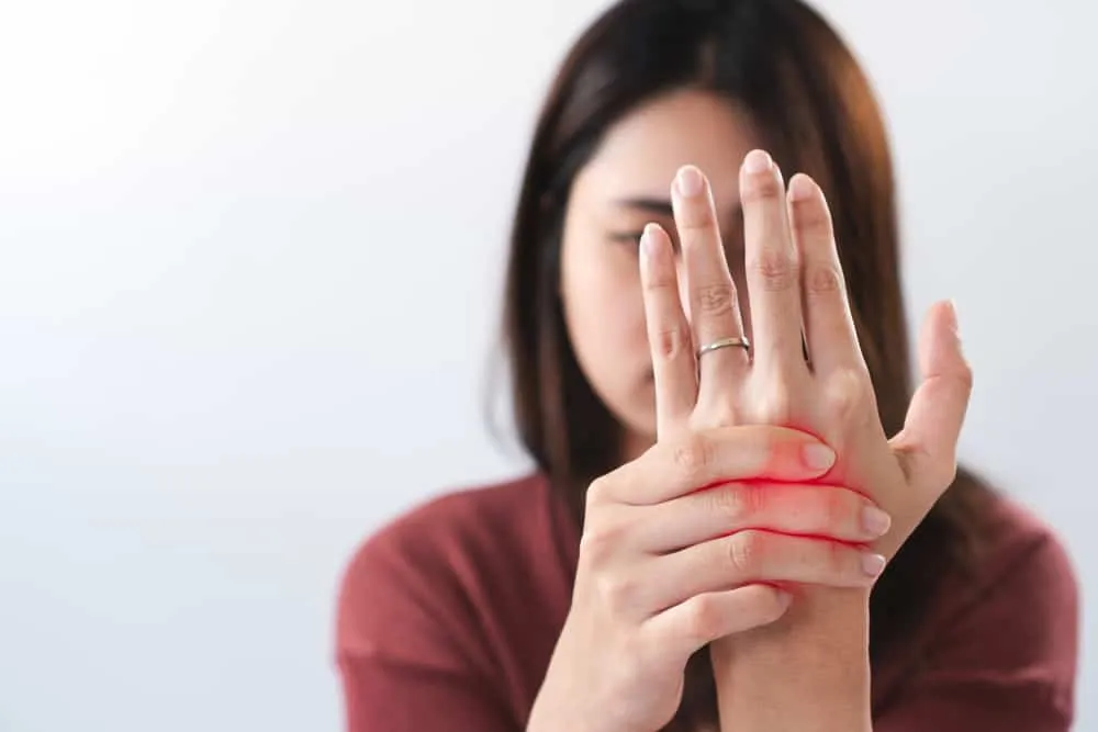 Sưng hàm do <a href=