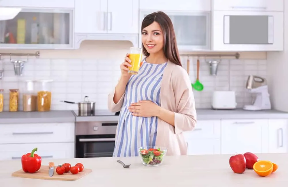 bà bầu uống nước ép trái cây