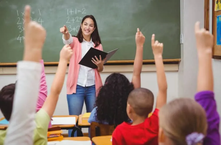 cách giữ giọng nói cho giáo viên