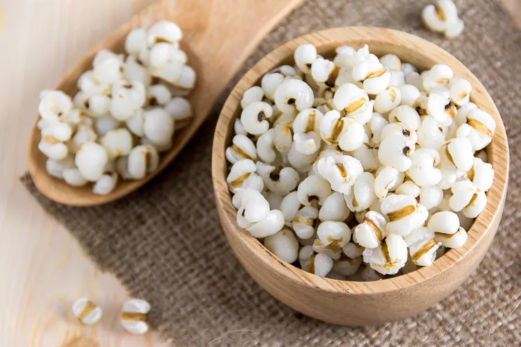 Làm đẹp với hạt ý dĩ