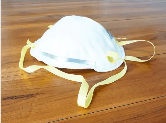 Đeo khẩu trang chống dị ứng