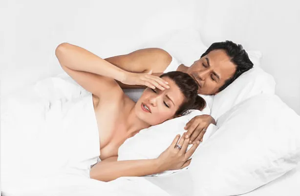 bị đau khi quan hệ