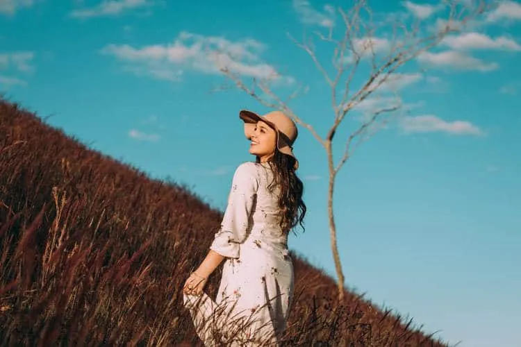 Cách kiềm chế nước mắt bằng liệu pháp tinh thần