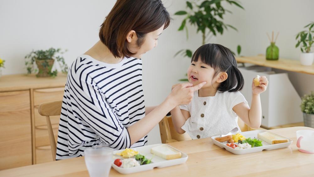 Ăn cùng gia đình