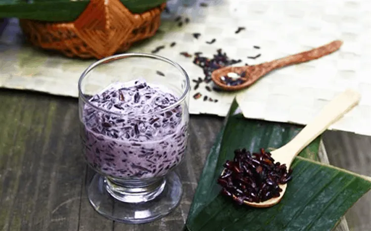 Cách làm sữa chua nếp cẩm 