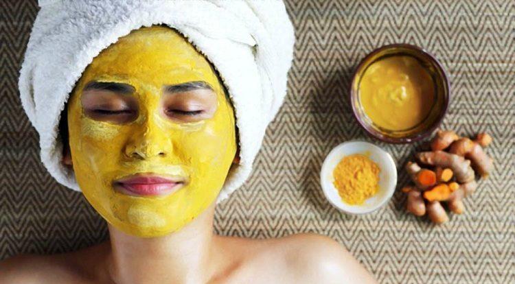 Dưỡng da bằng mặt nạ tinh bột nghệ