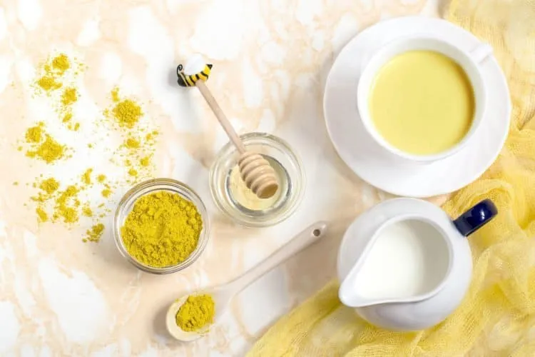 mặt nạ tinh bột nghệ