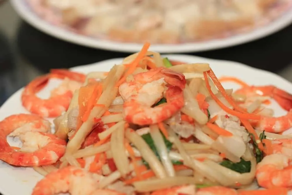 cách làm gỏi ngó sen tôm thịt