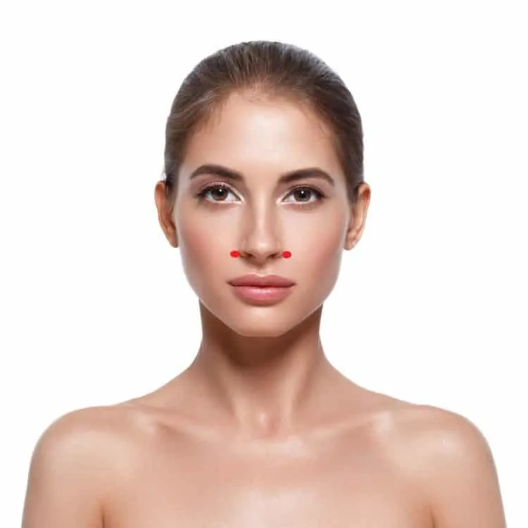 bấm huyệt trị nghẹt mũi