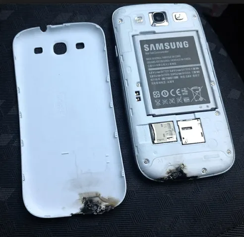 sử dụng điện thoại khi đang sạc pin