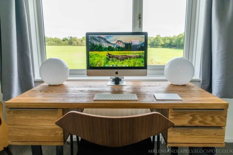 Điều chỉnh màn hình máy tính