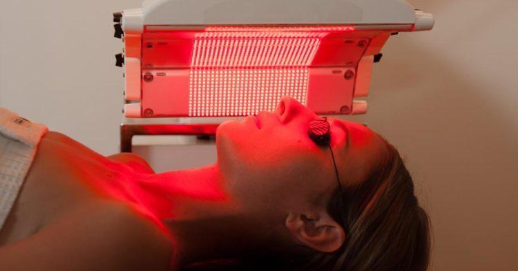 xóa nếp nhăn mắt