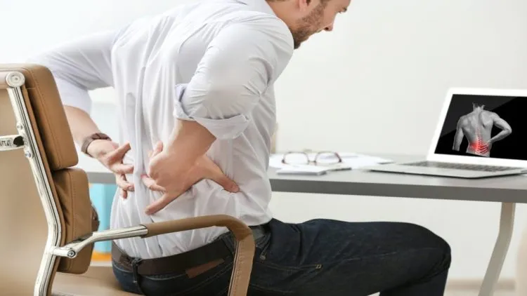 bệnh đau lưng ở nam giới