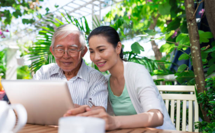 Cách chữa bệnh run tay chân ở người già