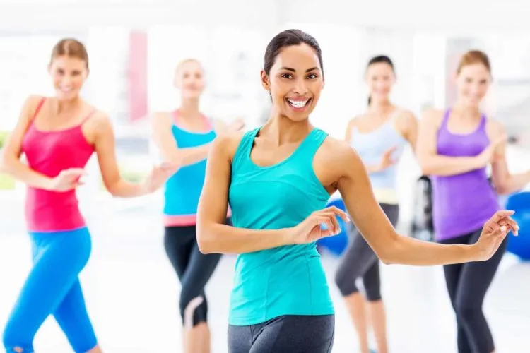 Thể dục zumba phù hợp với nhiều cấp độ