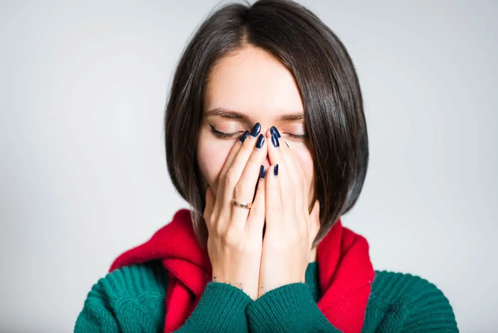 xông hơi bằng tay với tinh dầu