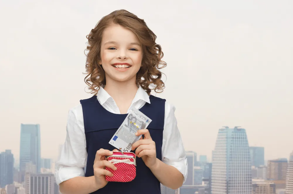 7 bài học bạn nên dạy con cách tiêu tiền ngay từ khi còn nhỏ