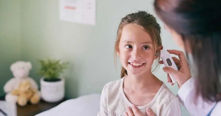 Cách làm sạch tai hiệu quả