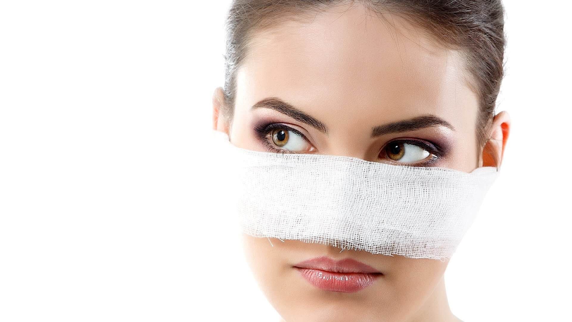 sau khi phẫu thuật nâng mũi