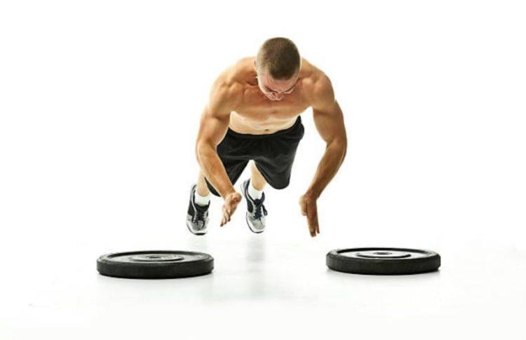 hít đất đúng cách với tư thế vỗ tay