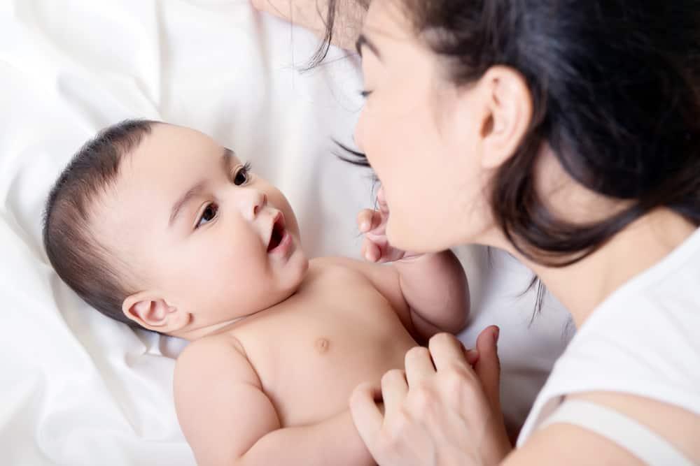 u máu ở trẻ sơ sinh