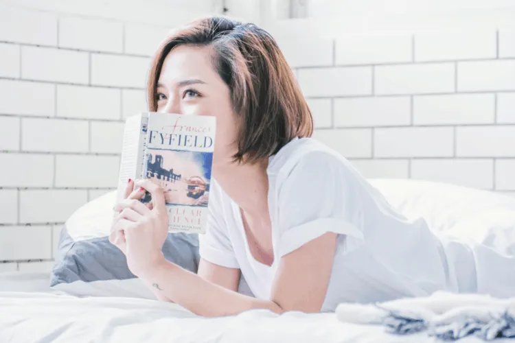 Cách hết buồn ngủ: Điều chỉnh ánh sáng mạnh hơn