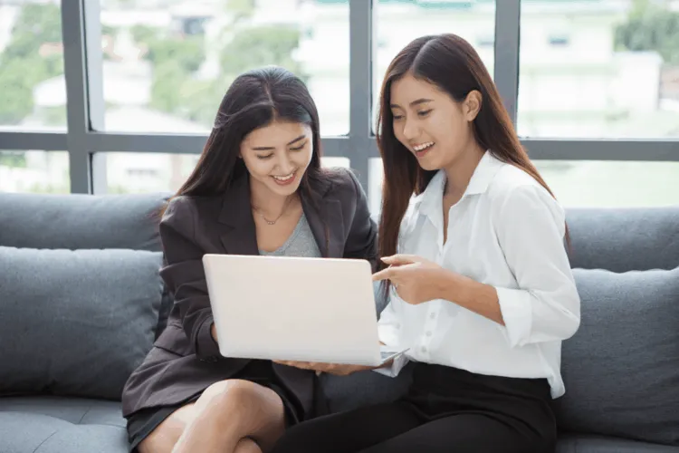 Cách hết buồn ngủ: Bắt đầu một cuộc trò chuyện