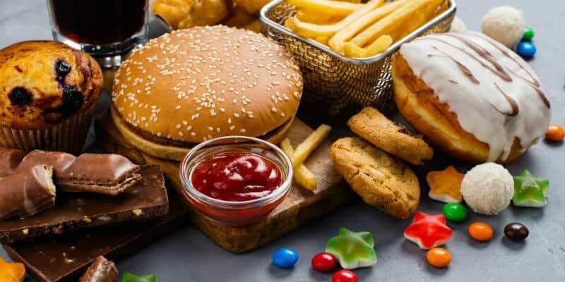 Tránh xa thực phẩm không lành mạnh
