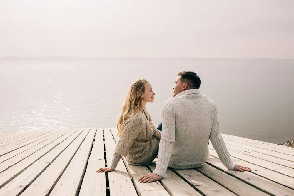 Nằm mơ thấy quan hệ với người khác