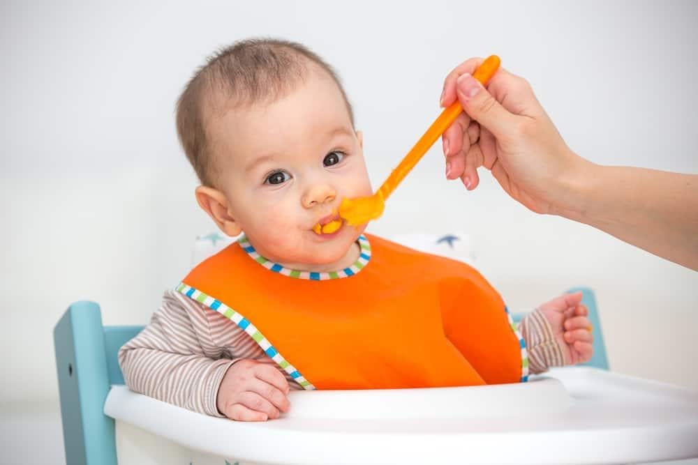 Bé 6 tháng tuổi nặng bao nhiêu?