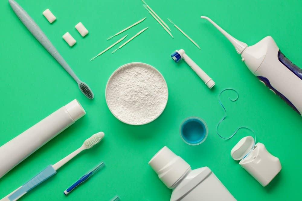 máy tăm nước và chỉ nha khoa