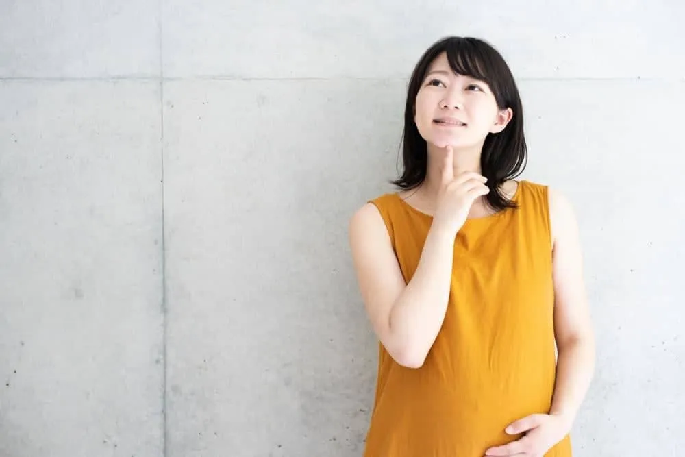 Sử dụng kem dưỡng ẩm và sản phẩm chăm sóc da an toàn