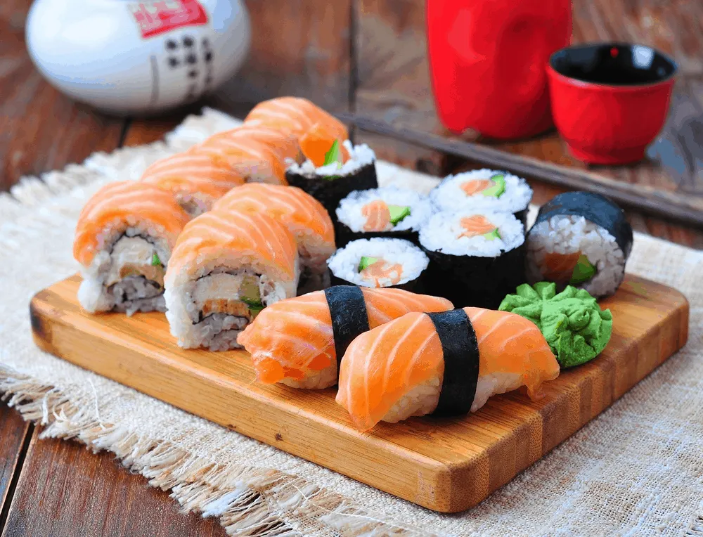 có thai 1 tháng đầu không nên ăn gì