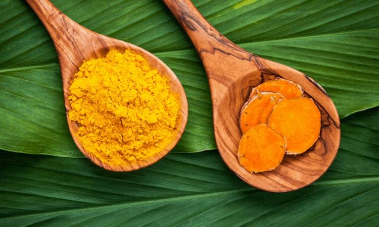 nghệ chống mụn trứng cá