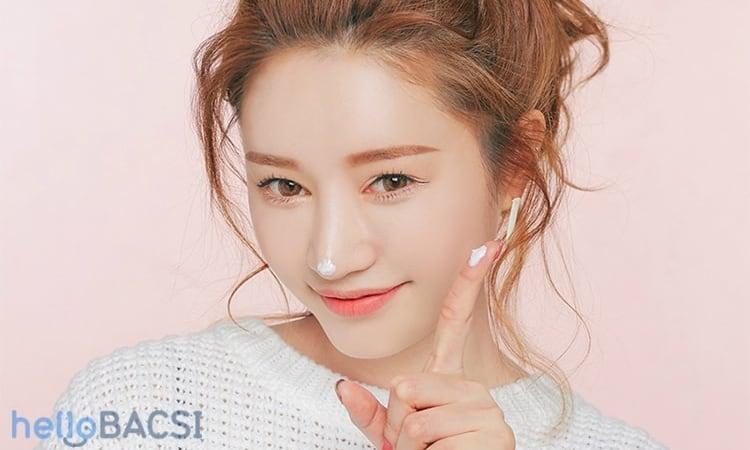 Dưỡng ẩm thu nhỏ lỗ chân lông