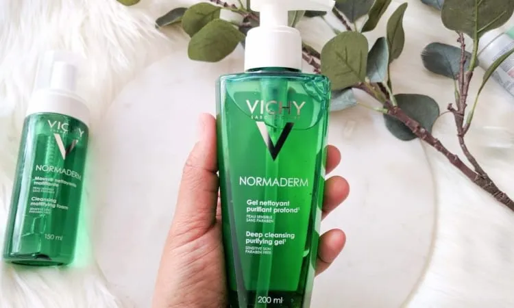 Vichy Normaderm trị mụn cám