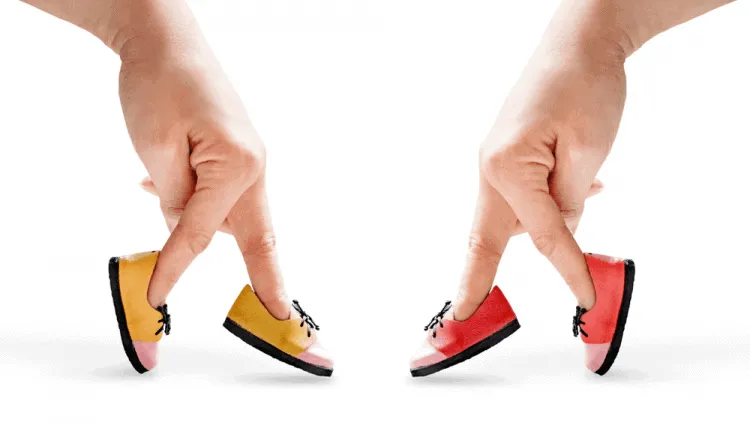 Tình trạng nứt đầu ngón tay bị tróc da