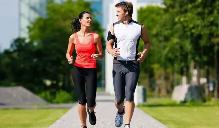 bài tập cho người bệnh tim là đi bộ