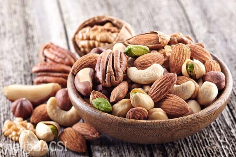 các loại hạt khô dành cho làn da mụn 