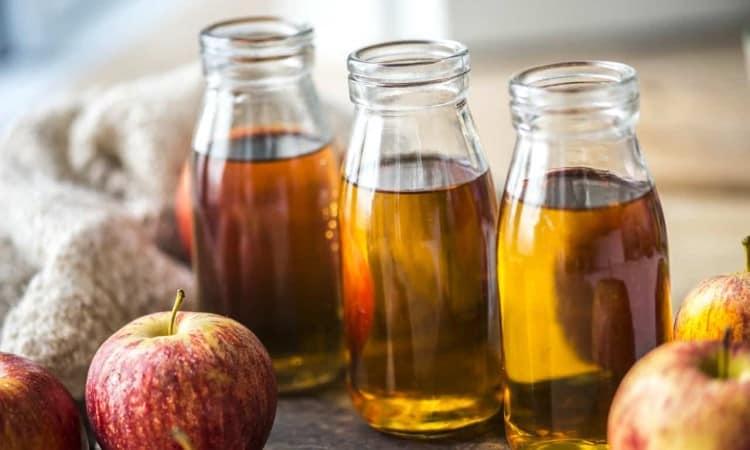 Trị sẹo mụn tại nhà bằng giấm táo